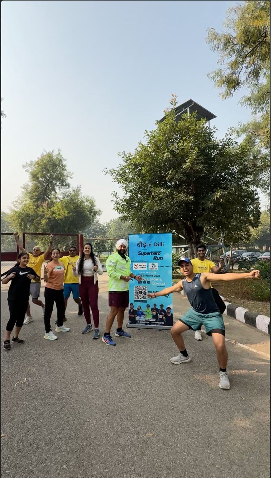 Group photo of Daud-È-Dilli running community members after completing the run